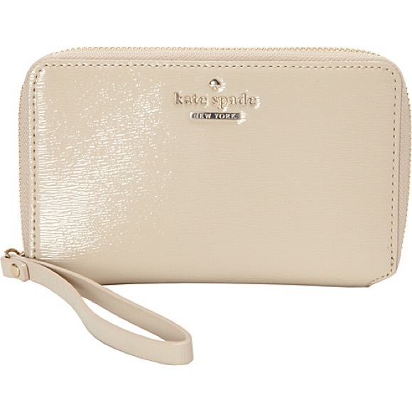 kate spade Handbags - Kate Spade Wristlet/Wallet